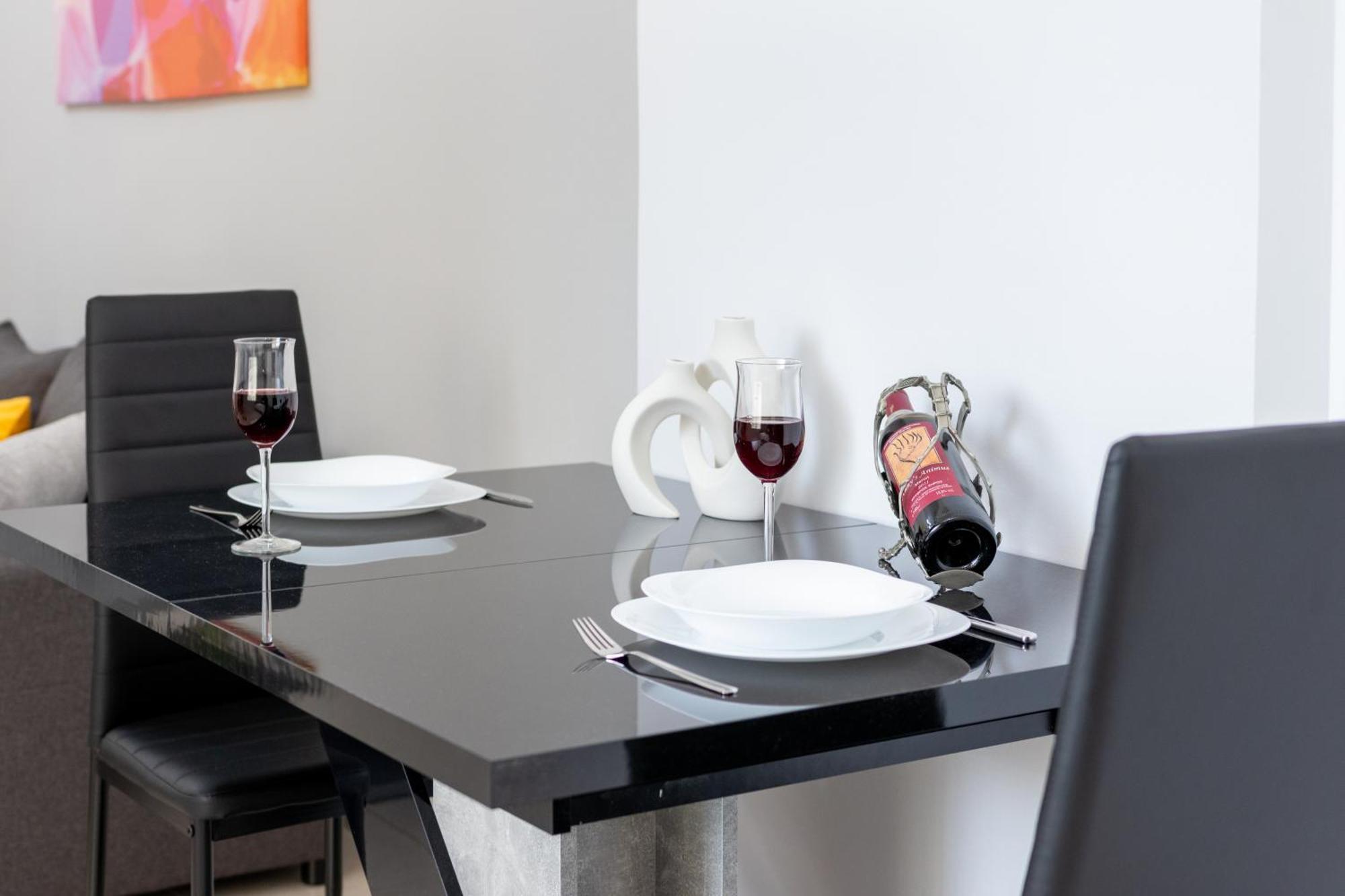 H4 Art Sparta Apartment Exterior photo
